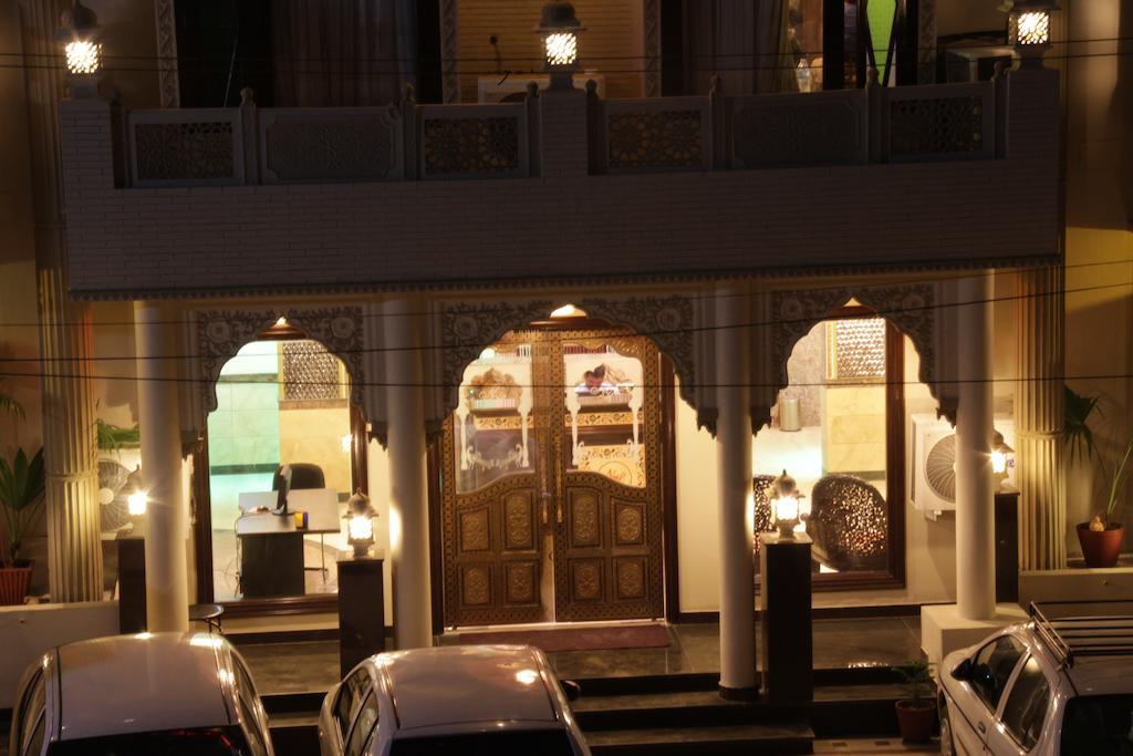 Nahargarh Haveli Hotell Jaipur Exteriör bild
